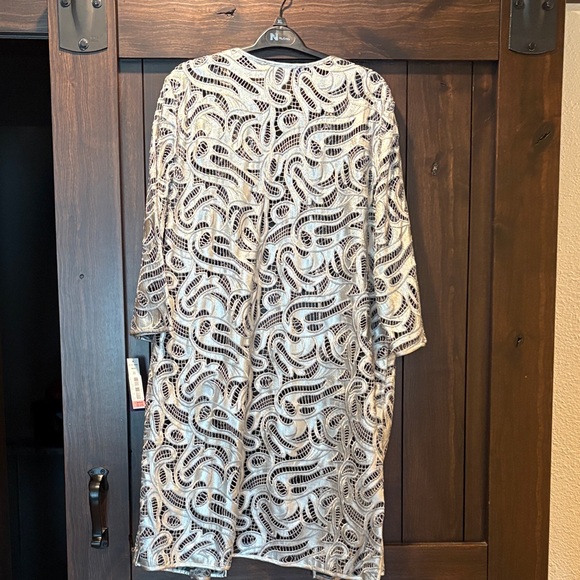 Paisley Lace Open Cardigan - Picture 4 of 4